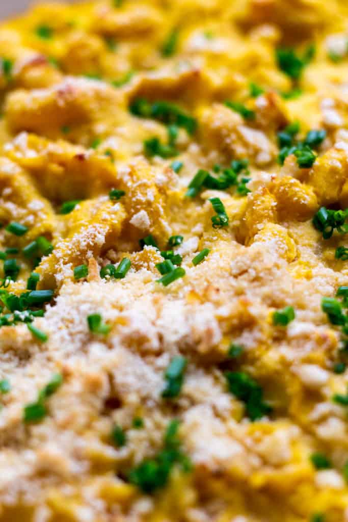 butternut squash mac and cheese close-up with chives